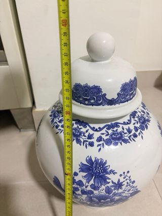 Bombonera cerámica antigua azul y blanco