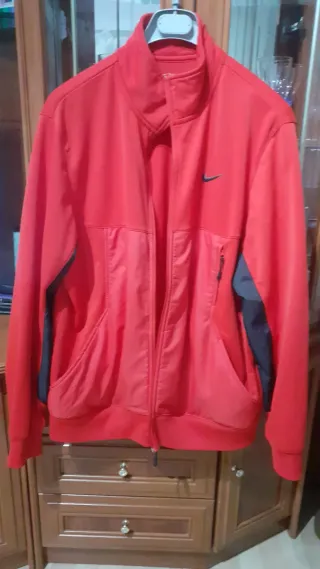 Chaqueta Nike Roja Talla XL