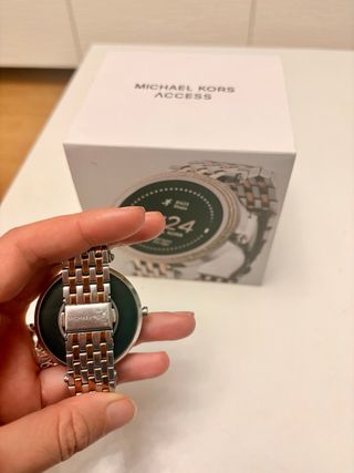 Reloj Michael Kors MKT5129 Gen 5