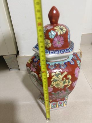 Bombonera antigua estilo chino