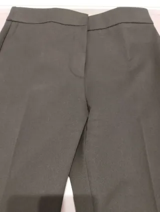 Pantalón vestir MNG, cropped, negro