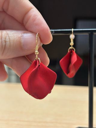 Pendientes rojos