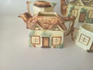 Juego Cerámica Inglesa Casa Techo Paja