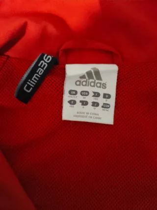 Chaqueta Adidas Roja y Negra