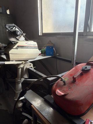 Motor fueraborda Johnson 4CV 2T