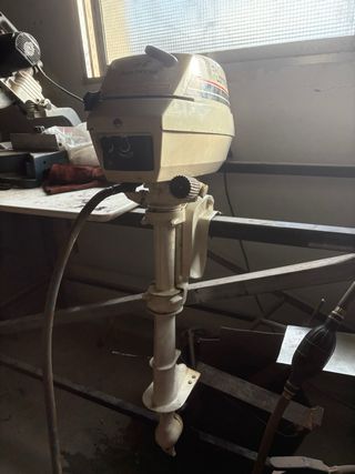 Motor fueraborda Johnson 4CV 2T