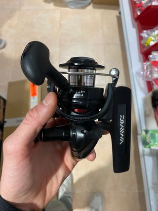 Carrete Pesca Daiwa Theory 4000 HA