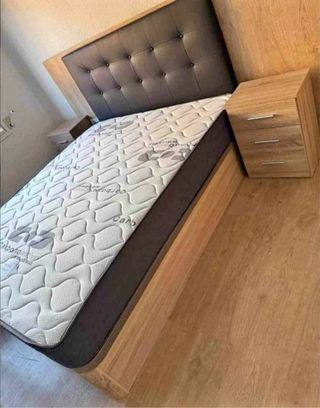 Liquidación:canapés y colchones armarios y sofasso