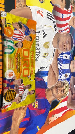 Sobres cromos fútbol Adrenalyn Oro Premium