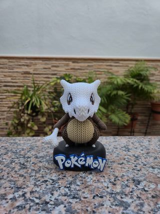Figura Cubone Efecto Crochet 3D