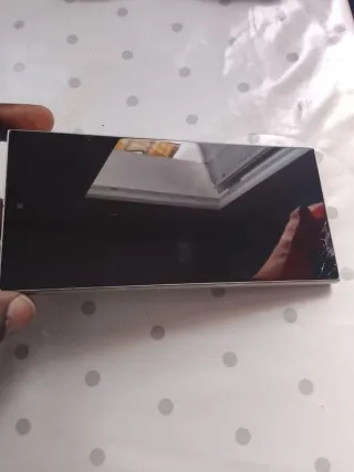 Smartphone S24 Pro con cargador 50 lo dejo va perf