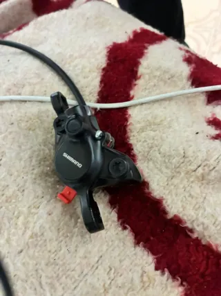 Freno delantero Shimano MTB