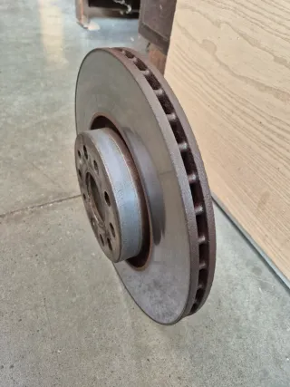 Dischi freno autoventilati Golf 7.5GTI BREMBO