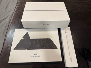 iPad Air 3 (2019) + Teclado y Apple Pencil