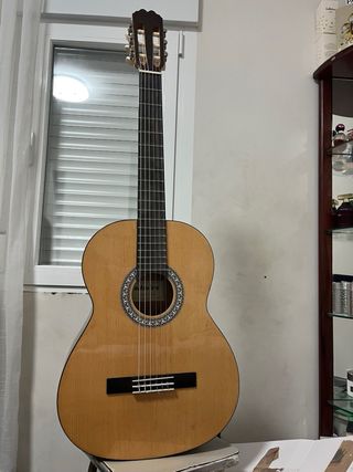 Guitarra Admira Pack Alba