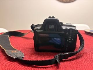 Sony Alpha A330 + 18-55mm SAM + accesorios