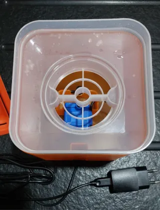 FUENTE PARA GATOS Berein naranja