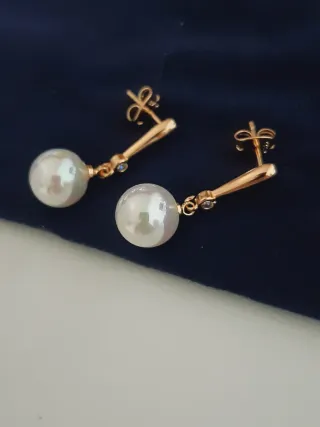 Pendientes perla blanca baño oro