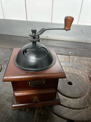 Molinillo de café Elma madera y metal