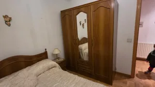Dormitorio completo madera y tela