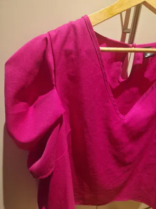 Blusa buganvilla con mangas abullonadas