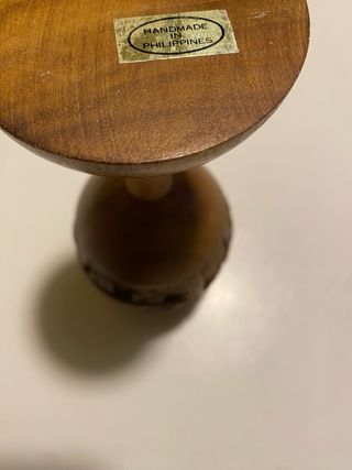 Calice in legno intagliato