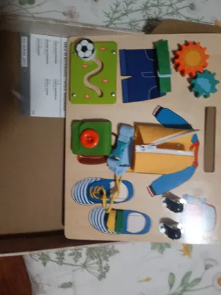 Tabla de actividades sensorial para bebés