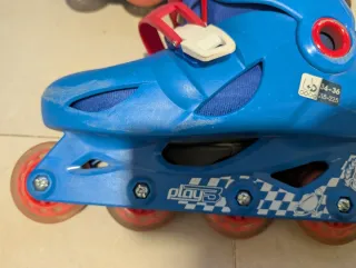 Patines en línea azules talla 34-36 y protecciones