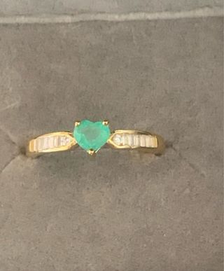 Anillo Corazón Esmeralda