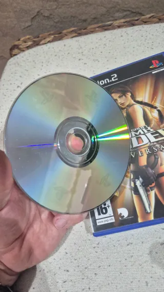 Lara Croft Tomb Raider Anniversary PS2