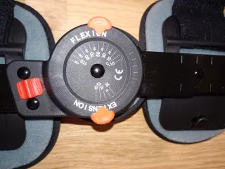 Rodillera Orliman con ajuste de flexión