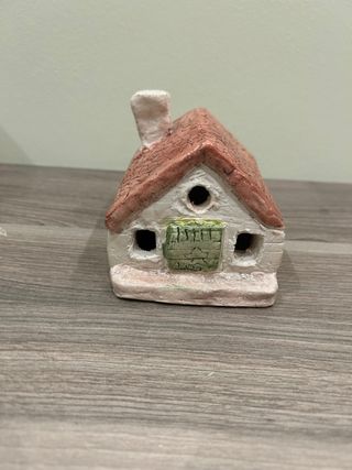 Casita decorativa con chimenea