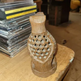 Figura pájaro madera tallada