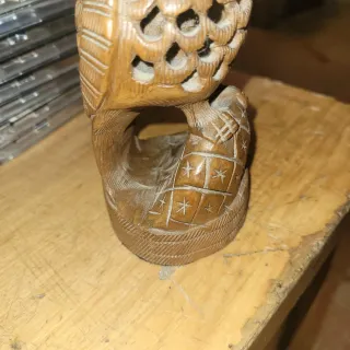 Figura pájaro madera tallada