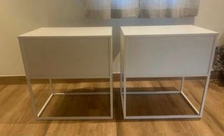 Dos mesitas de noche VIKHAMMER IKEA