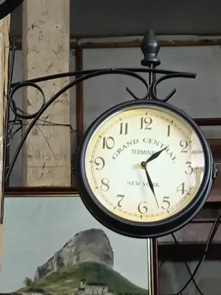 Reloj de Pared doble cara