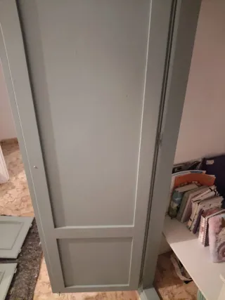 Armario pintado a mano Hace trabajo de pintura