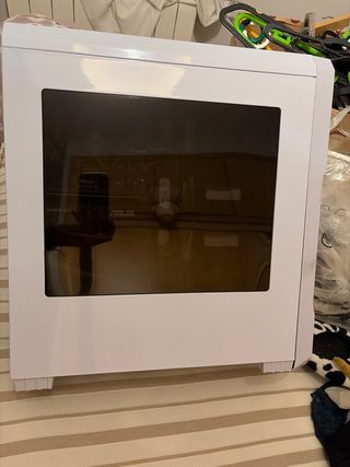 Torre PC ASUS Blanca