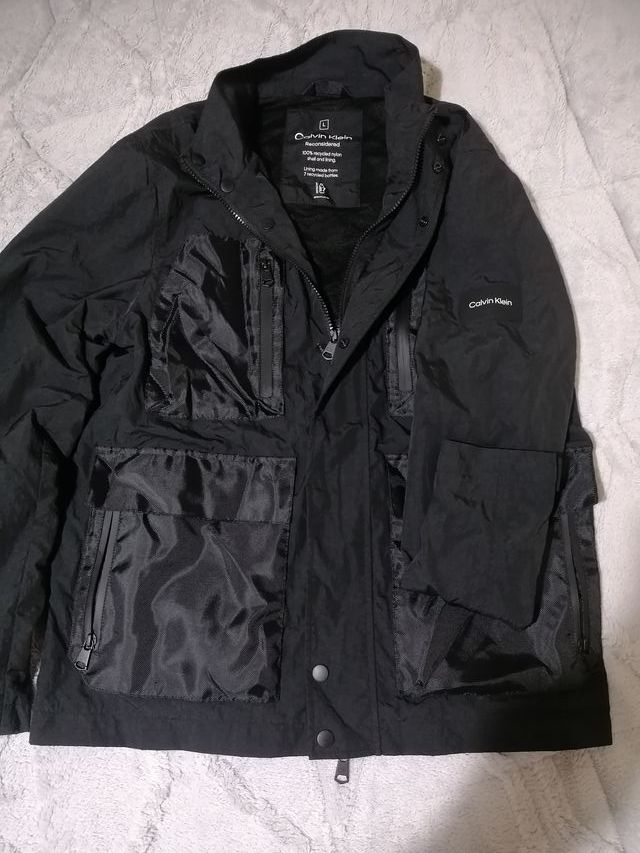 Calvin Klein 200€ TOP L a XL + regalo