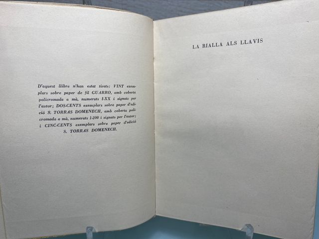 Libro poesia catalana "La Rialla als Llavis". 1938
