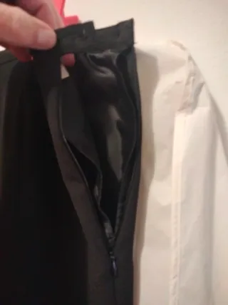 Falda negra elegante