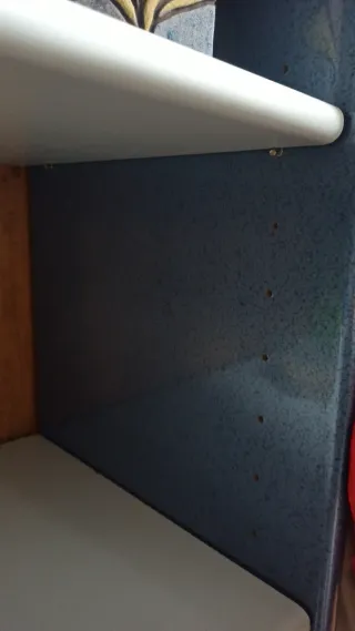 Estanterías de formica postformada