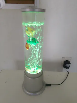 Lámpara de agua con peces y luz LED azul