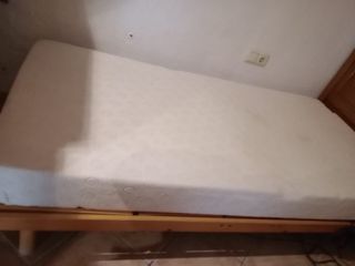 Cama articulada de madera