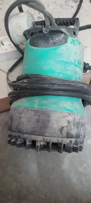 Bomba de agua sumergible