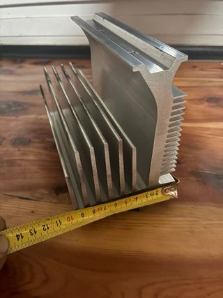 Disipador de calor de aluminio.