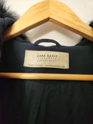 Abrigo corto Zara capucha azul marino