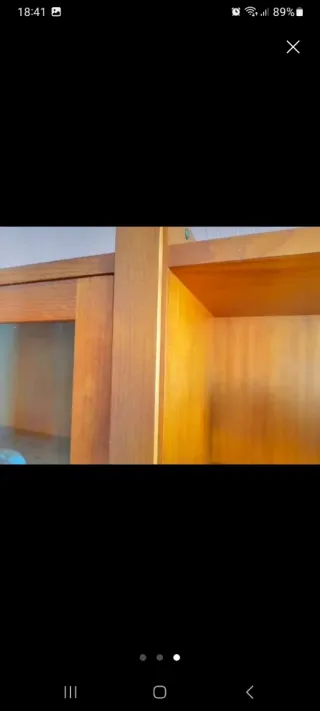 Mueble de salón madera y cristal