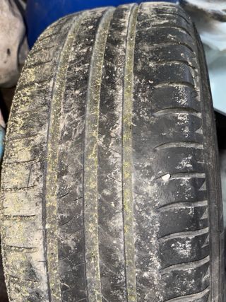Rueda de repuesto Volkswagen  205/60 R15 michelin