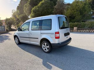 Volkswagen Caddy 2012